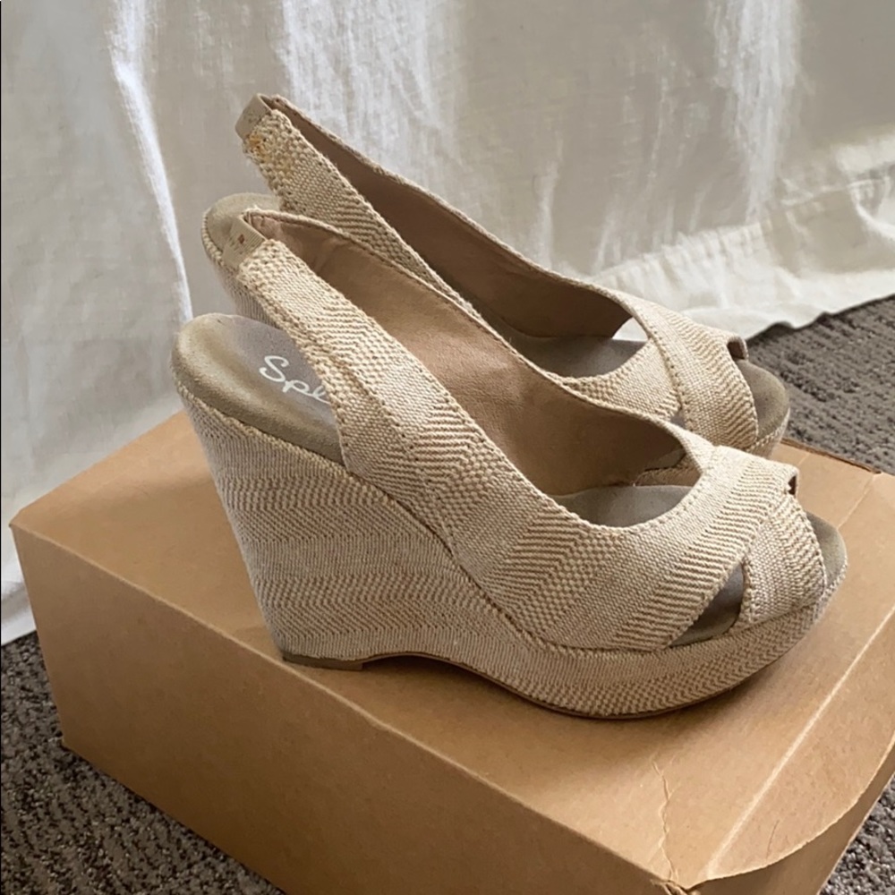 Splendid Natural Wedges